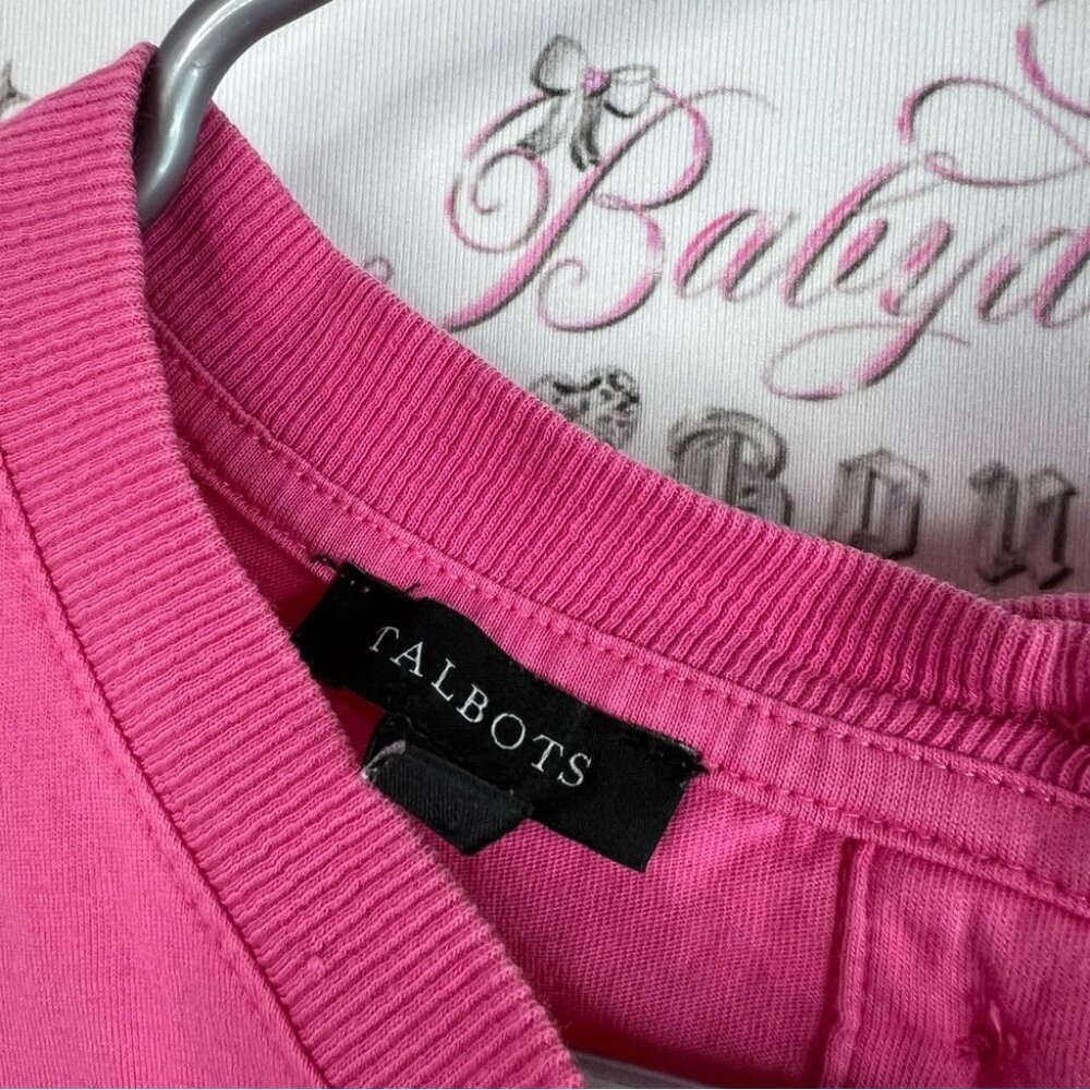 Talbots tee tshirt top bright slits on side Pink button detail Shirt - Picture 9 of 12